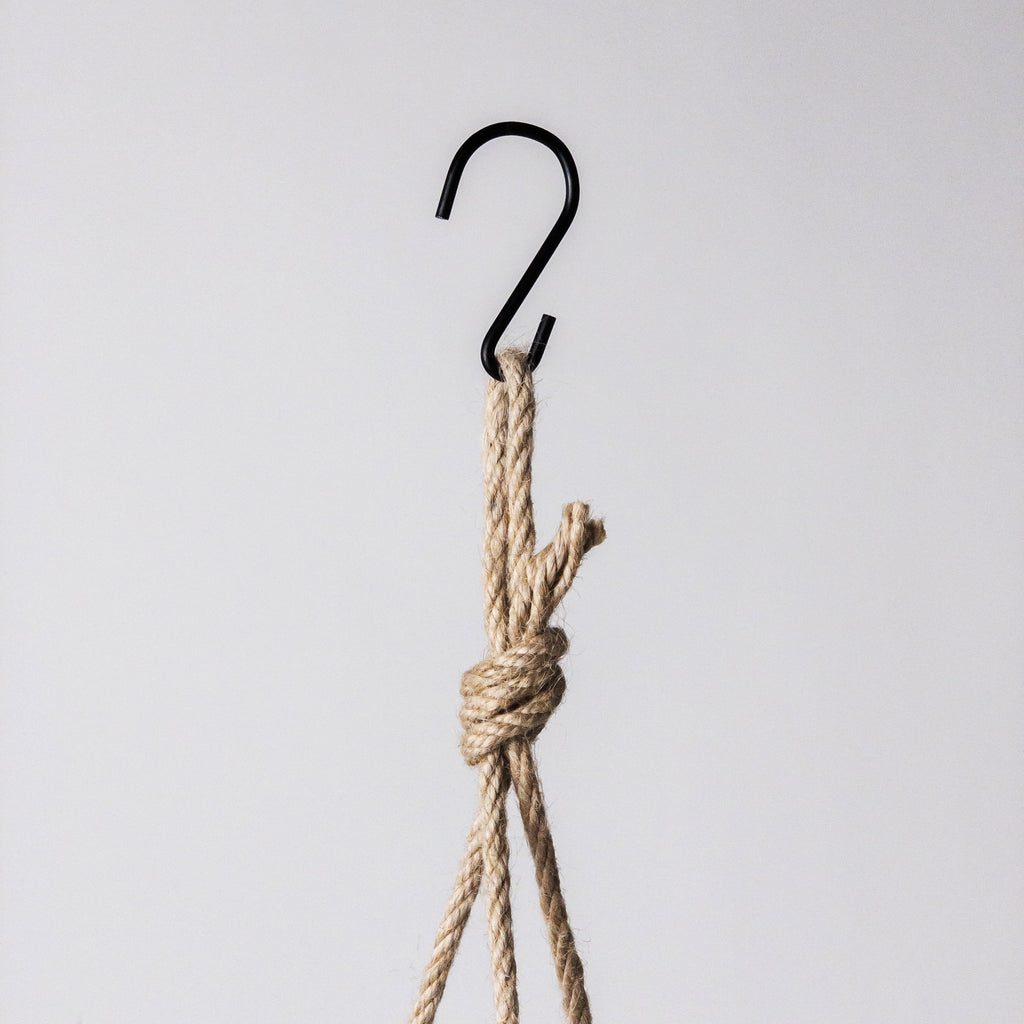 Hanging-Rope-Black-Hook-Bracket
