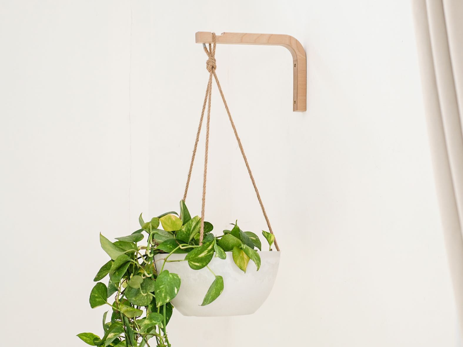 wallhanger-lp-break-2