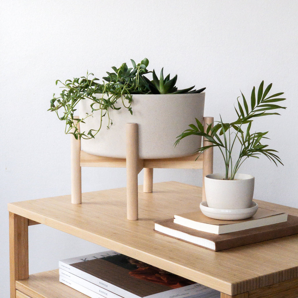 wide-planter-pot-wood-stand