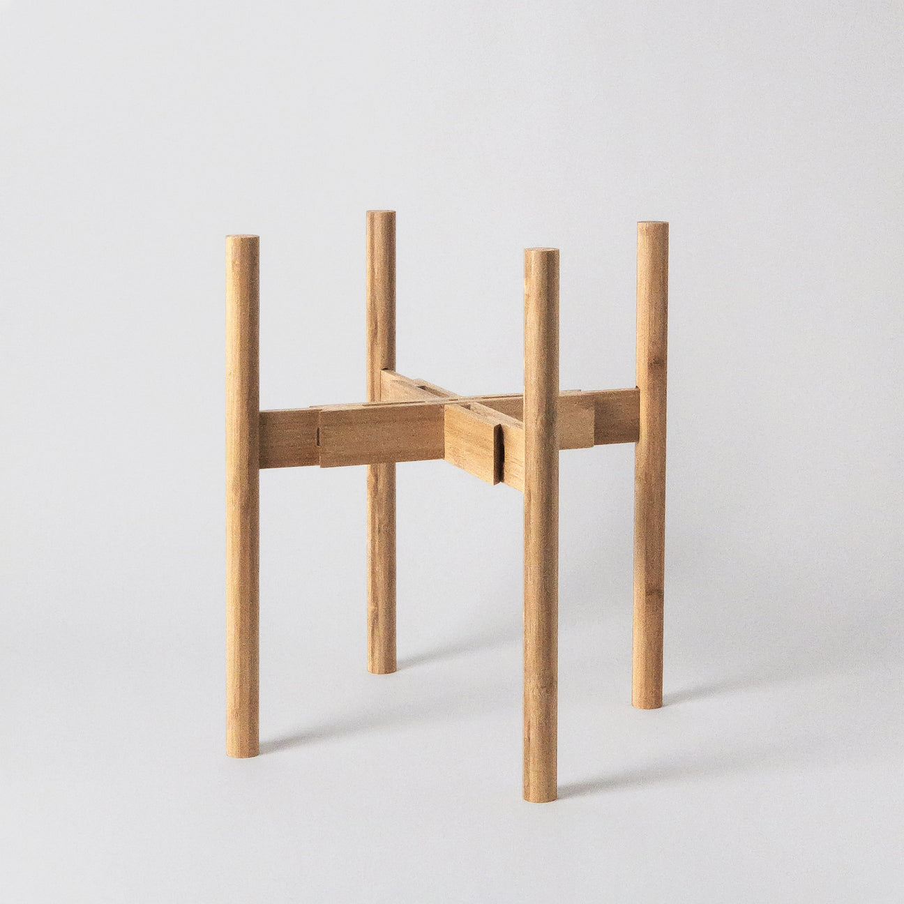 adjustable-plant-stand